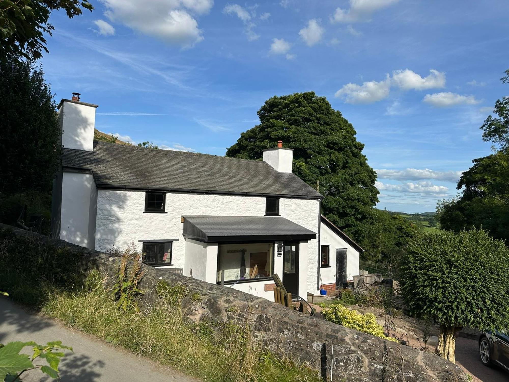 Maengwynedd, Llanrhaeadr Ym Mochnant * Oswestry